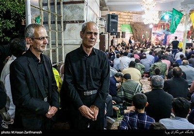مراسم وداع با پیکر شهید مدافع حرم محمد جنتی در مسجد حجت(ع)