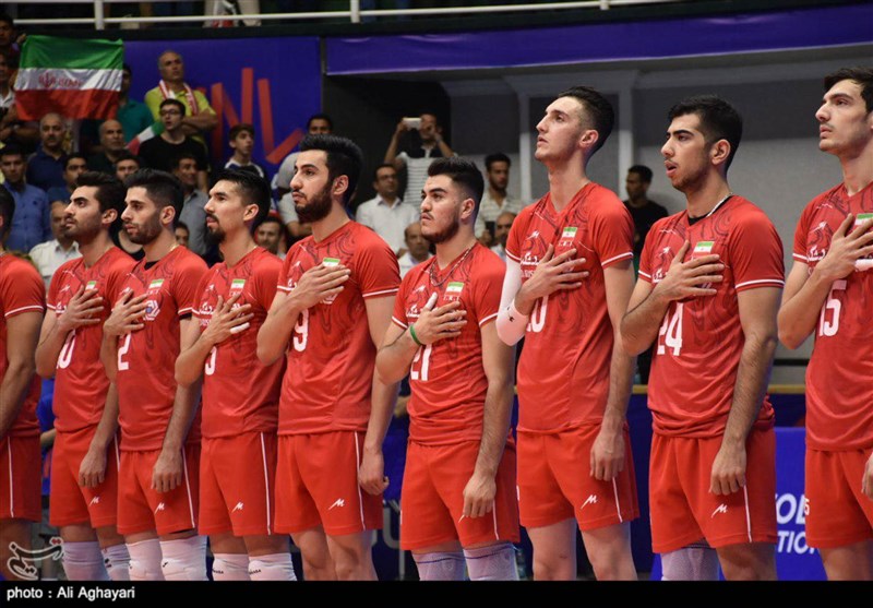 لیگ ملت‌های والیبال ـ ارومیه| یوزهای ایرانی یکه تاز رقابت‌ها/ شاگردان کولاکوویچ صدر جدول را از روس‌ها پس گرفتند