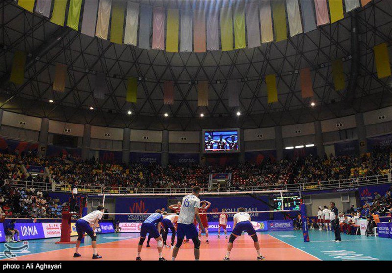 لیگ ملت‌های والیبال ـ ارومیه‌| ارومیه پتانسیل میزبانی از مسابقات جهانی را دارد/مسئولان استانی به فکر سالن بزرگ‌تر باشند