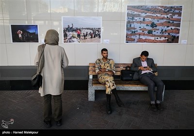 افتتاح نمایشگاه عکس "خانه‌ای که سیل برد، مهری که سیل آورد" در ایوان انتظار میدان ولیعصر(عج)