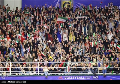 تیم ملی ایران در دومین بازی خود عصر شنبه مقابل تیم ملی لهستان صف آرایی کرد که در پایان به برتری ۳ بر ۲ رسید.