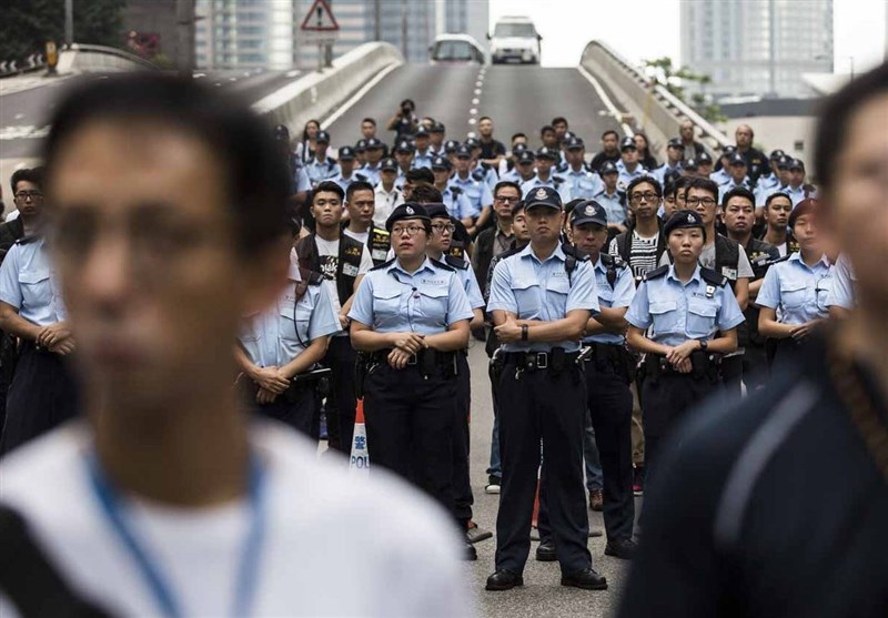 تظاهرات دو میلیونی برای برکناری رهبر دولت هنگ‌کنگ + تصاویر