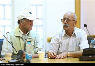 محمد صیاد در نشست خبری سومین دوره عکس سال مطبوعاتی ایران