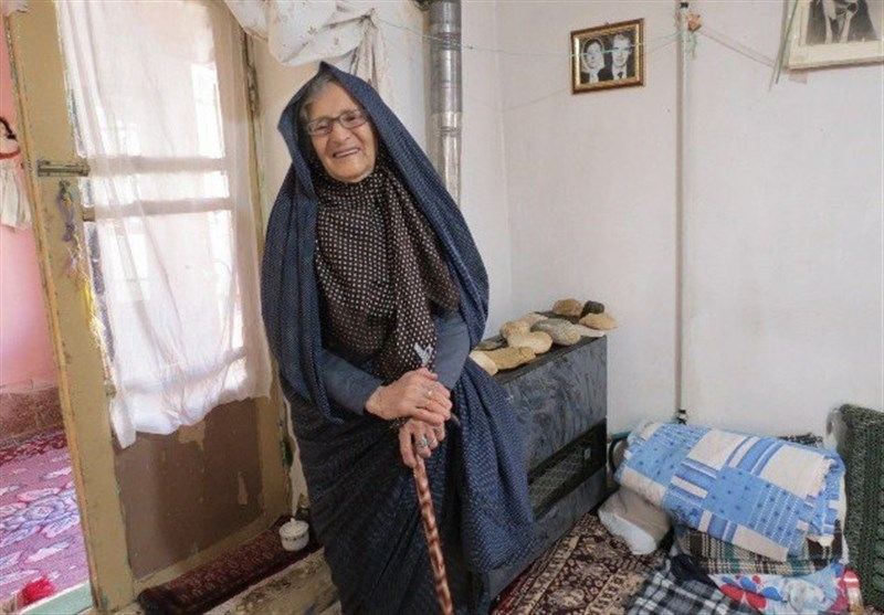 کنگره 5400 شهید کردستان|روایت مادر شهیدی که پس از 16 سال چند تکه استخوان و پلاک فرزندش را تحویل گرفت