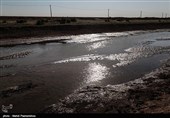 قهقهه مرگ بار دانش آموزان روستای تیله کوهی بهبهان در رودخانه + فیلم