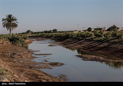رودخانه کرخه نور (کرخه کور) با طول ۱۰۴ کیلومتر در جنوب شرقی حمیدیه از کرخه منشعب شده و بعد از عبور از هویزه به هورالعظیم می‌ریزد.