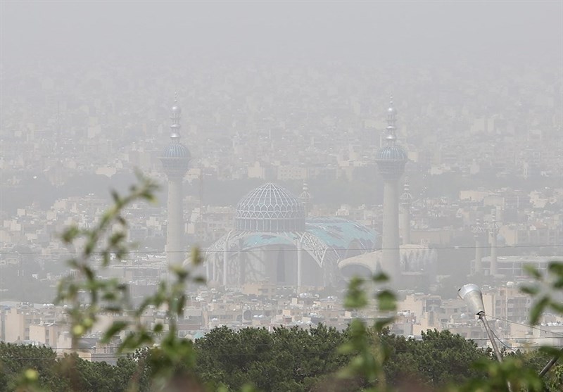 هجوم دوباره ریزگردها به آسمان اصفهان؛ شاخص کیفیت هوا از مرز خطرناک عبور کرد + جدول