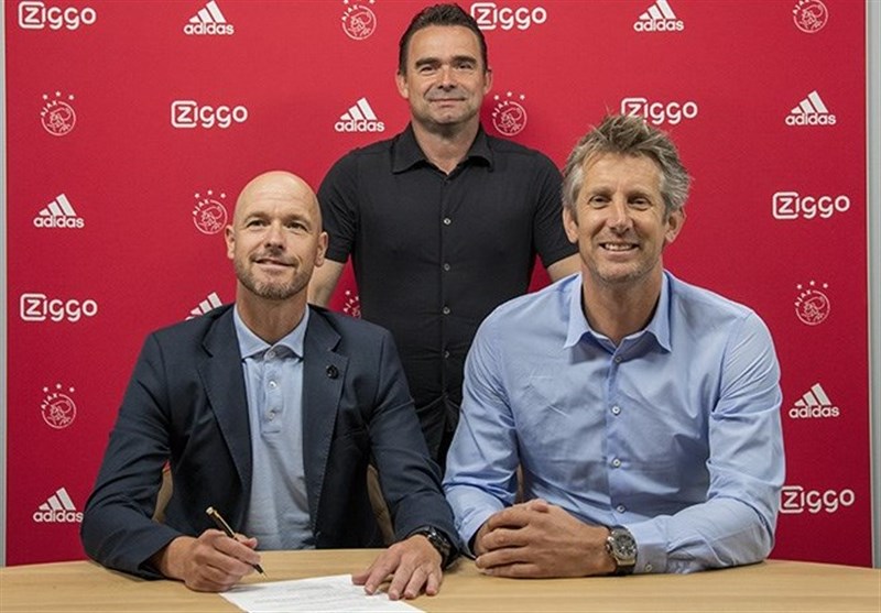 فوتبال جهان| تن‌هاخ قرارداد جدیدی را با آژاکس امضا کرد