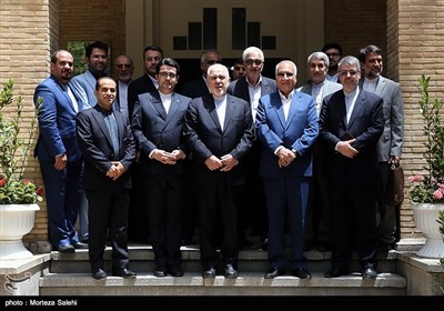 سفر محمدجواد ظریف وزیر امور خارجه به اصفهان
