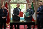 Iran, Turkey Ink Deal to Boost Political Cooperation (+Photos)