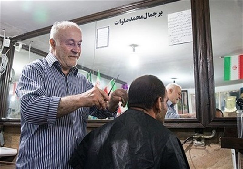 نکات بهداشتی در آرایشگاه‌های مردانه‌ی قزوین مو به مو اجرا می‌شود