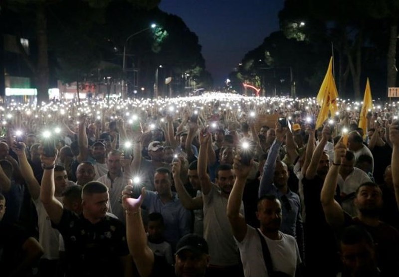 معترضان آلبانیایی خواستار تحریم انتخابات و برکناری نخست‌وزیر شدند