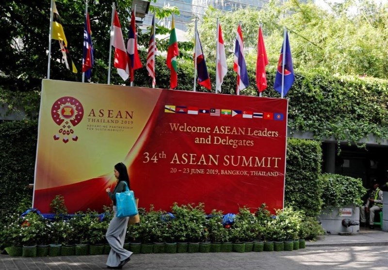 Southeast Asian Leaders Meet, Expected to Discuss Rohingya, South China Sea