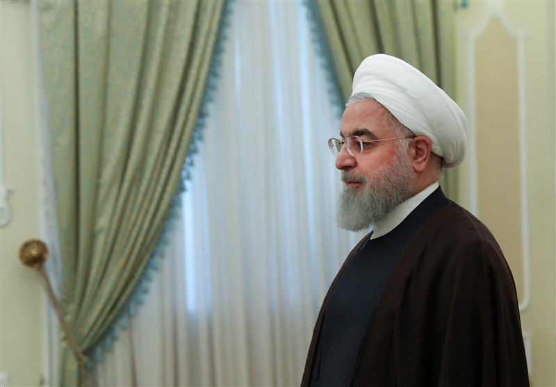 فتوتیتر| روحانی: دست سپاه و وزارت دفاع را در سرنگونی پهپاد جاسوسی می‌بوسیم