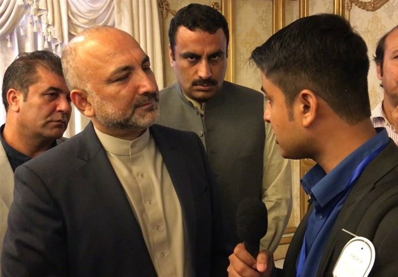 حنیف اتمر: پاکستان باید به تعهداش در قبال افغانستان عمل کند