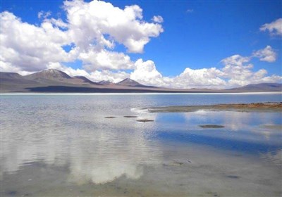 Makhrageh Lake: The Largest Natural Mirror in Iran