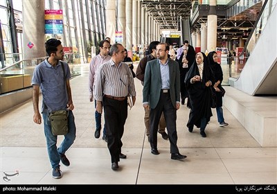 بازدید خبرنگاران از باغ کتاب تهران