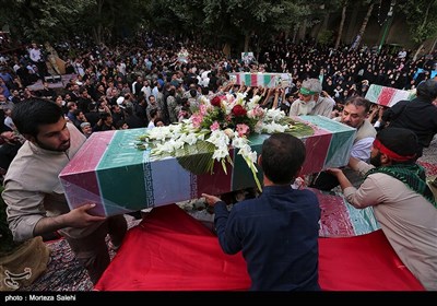 مراسم وداع با شهدای دفاع مقدس در اصفهان