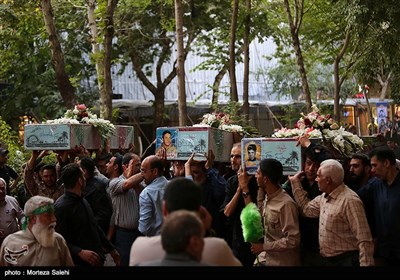 مراسم وداع با شهدای دفاع مقدس در اصفهان