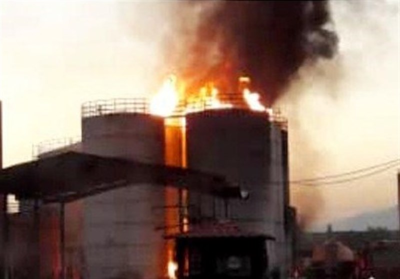 آتش‌سوزی در کارخانه مشتقات نفتی ‌کرمانشاه / عملیات مهار آتش ادامه دارد