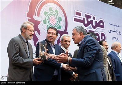 تقدیر علی لاریجانی رئیس مجلس شورای اسلامی از برگزیدگان حوزه صنعت و معدن