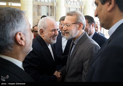 علی لاریجانی رئیس مجلس شورای اسلامی و محمد جواد ظریف وزیر امور خارجه