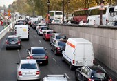 Paris Bans Old Diesels to Tackle Pollution