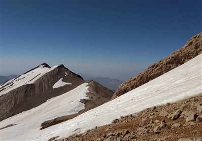  تیم کوهنوردی ۷ نفره شیرازی در ارتفاع ۴ هزار متری "دنا" گرفتار شد 
