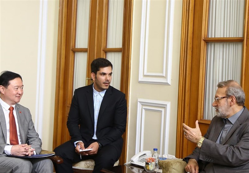 تأکید لاریجانی بر گسترش روابط میان ایران و چین