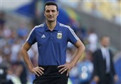 کوپا آمه‌ریکا 2019| اسکالونی: نمی‌دانم چرا کمک داور مدام باید به بازیکن ما هشدار بدهد؟/ شکست آرژانتین ناعادلانه بود