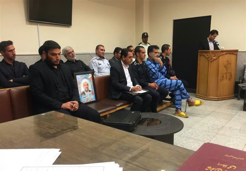 فارس| دادگاه رسیدگی به اتهام قاتل امام جمعه کازرون آغاز شد؛ تقاضای قصاص از سوی اولیاء‌دم