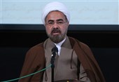 یزد| آفتهای امروزه در دین به علت بیگانه و منقطع بودن از جریان اصیل مرجعیت است