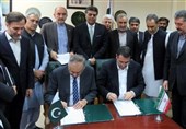 ایران وباکستان تبرمان مذکرة تفاهم لتعزیز التعاون التجاری