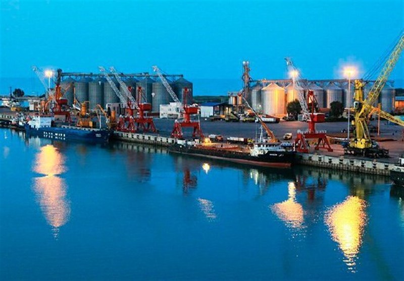 افزایش 8 درصدی ورود کشتی حامل کالای اساسی به بندر امام/ صف کشتی‌های خارجی در هاب غلات ایران
