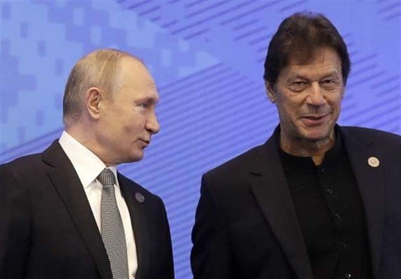 Pakistan&apos;s PM Imran Khan to Visit Russia on President Putin&apos;s Invitation: Sources