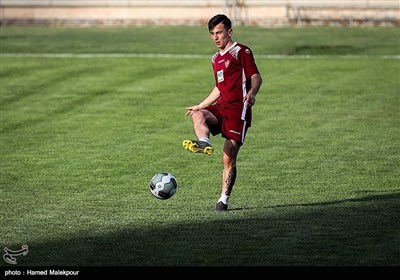 فرشاد احمدزاده در تمرین تیم فوتبال پرسپولیس