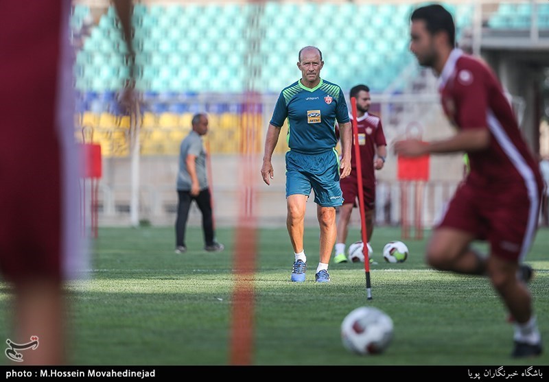 کالدرون عذر دو خرید باشگاه پرسپولیس را خواست