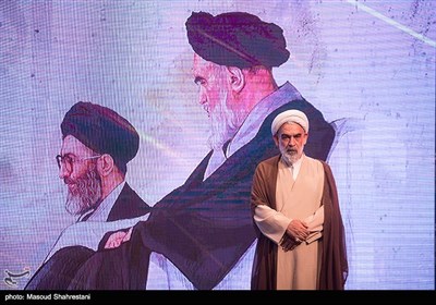  حجت‌الاسلام محسن قمی نمایندهٔ مردم استان تهران در مجلس خبرگان رهبری