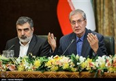 علی ربیعی سخنگوی دولت و بهروز کمالوندی سخنگوی سازمان انرژی اتمی در نشست خبری اعلام گام دوم کاهش تعهدات ایران در برجام