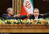 سیدعباس عراقچی معاون سیاسی وزارت امور خارجه و علی ربیعی سخنگوی دولت در نشست خبری اعلام گام دوم کاهش تعهدات ایران در برجام