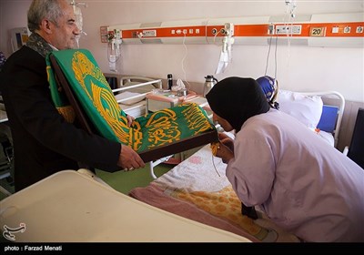 کاروان زیر سایه خورشید در بیمارستان کودکان - کرمانشاه