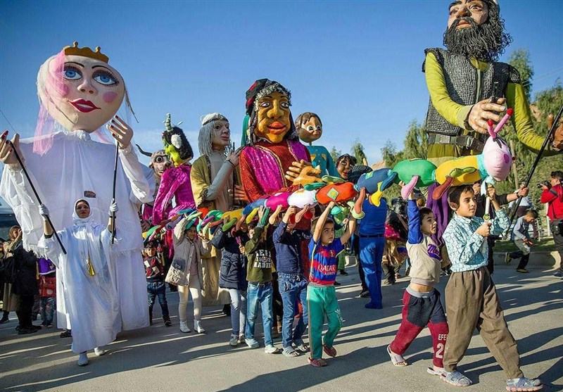 مراسم شادپیمایی عروسک‌ها امروز در کرمانشاه برگزار می‌شود