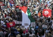 تظاهرات گسترده مردم تونس در مخالفت با «معامله قرن» ترامپ با شعار «مقاومت، مقاومت، نه سازش»