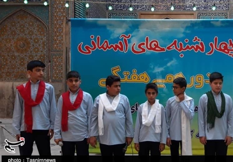 تابستان 98 در اصفهان با چهارشنبه‌های آسمانی؛ نماز جماعت در گذر فرهنگی مذهبی چهارباغ