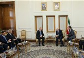 وزیر الخارجیة الإیرانی یستقبل مساعد وزیر خارجیة بیلاروسیا للشؤون الاقلیمیة