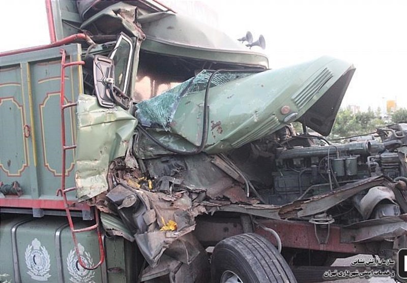 تصادف اتوبوس با خاور در محور نیشابور ـ مشهد/ 36 نفر مصدوم شدند