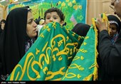 دروازه عتبات عالیات زیر سایه خورشید؛ پرچم ثامن الحجج در استان کرمانشاه به اهتزاز درآمد+تصاویر