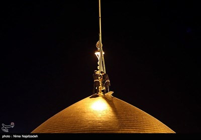 Pilgrims Mark Birth Anniversary of Imam Reza (AS) in Mashhad