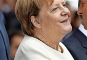 مرکل: اتحاد آلمان هنوز 20 سال دیگر زمان می‌خواهد