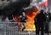 Hundreds of &apos;Yellow Vest&apos; Protesters Flood Paris Streets on 37th Saturday (+Video)